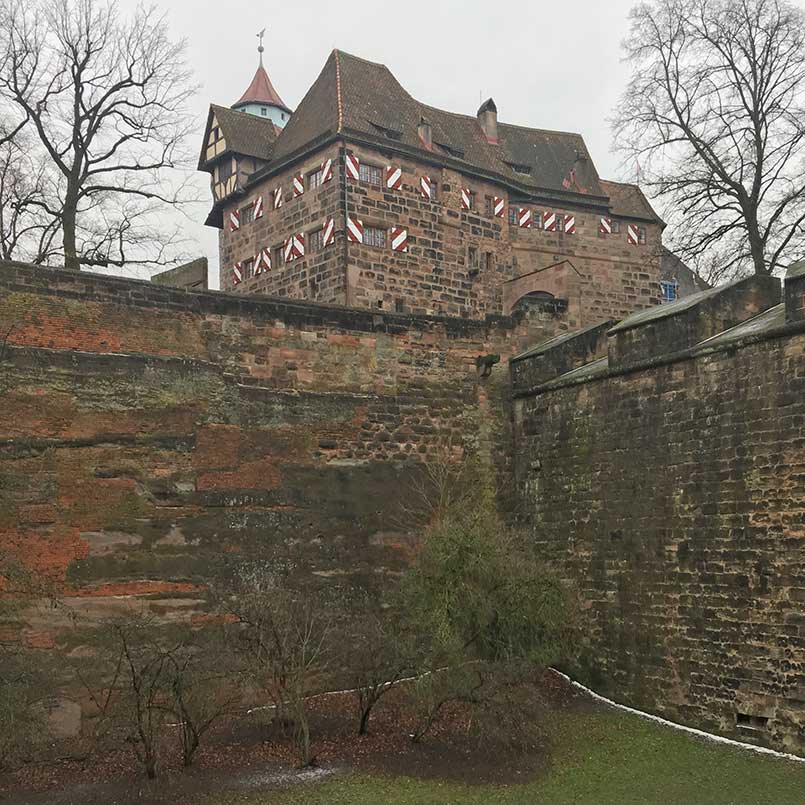 Kaiserburg from outside the wall