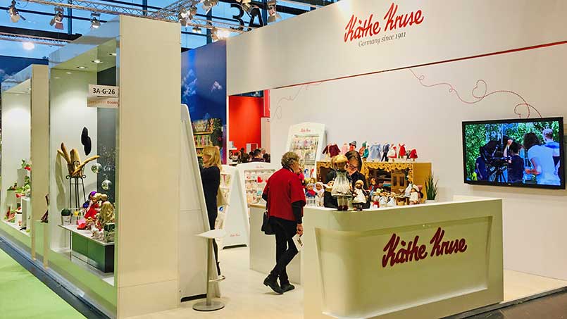 Kathe Kruse booth entrance messe 2019